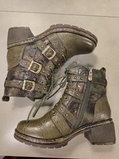 L' Artiste Moonlit Boots Sz 39 (US8.5) Olive Multi Leather