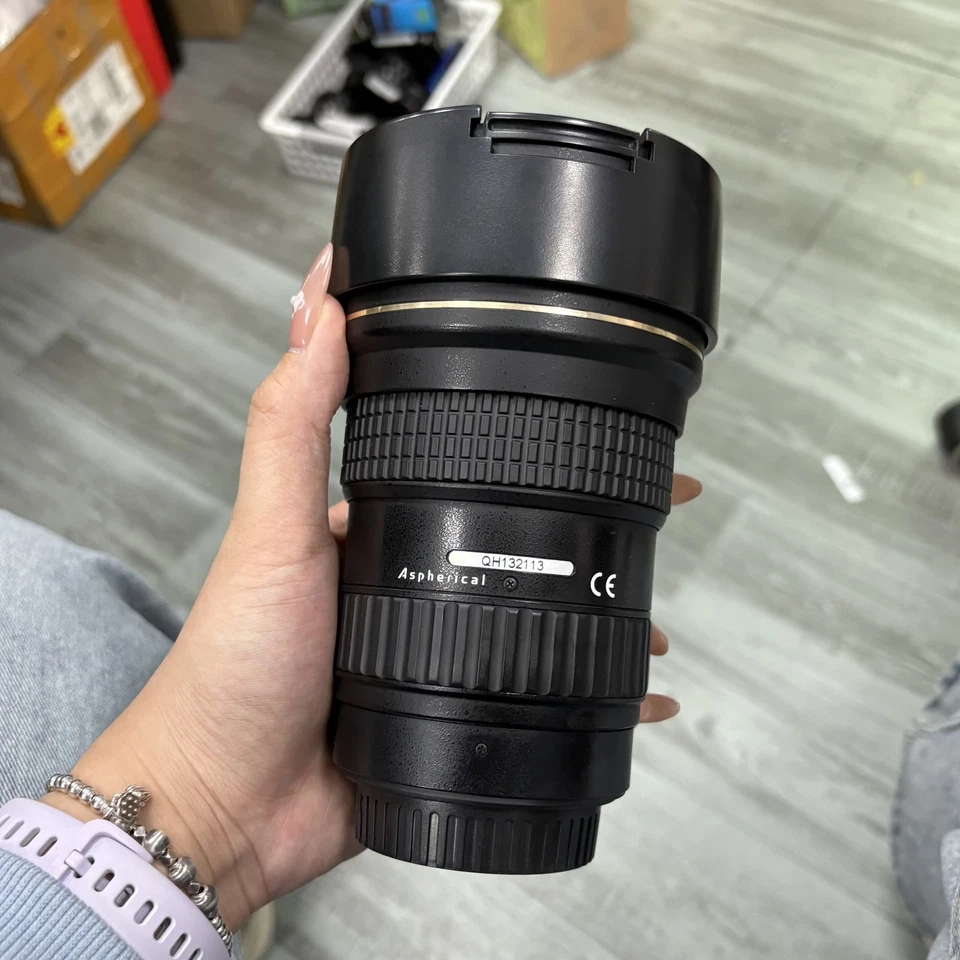 Lente gran angular Tokina AT-X Pro 16-28 mm F/2,8 (IF) FX para montaje Canon EF Foto 3 de 4