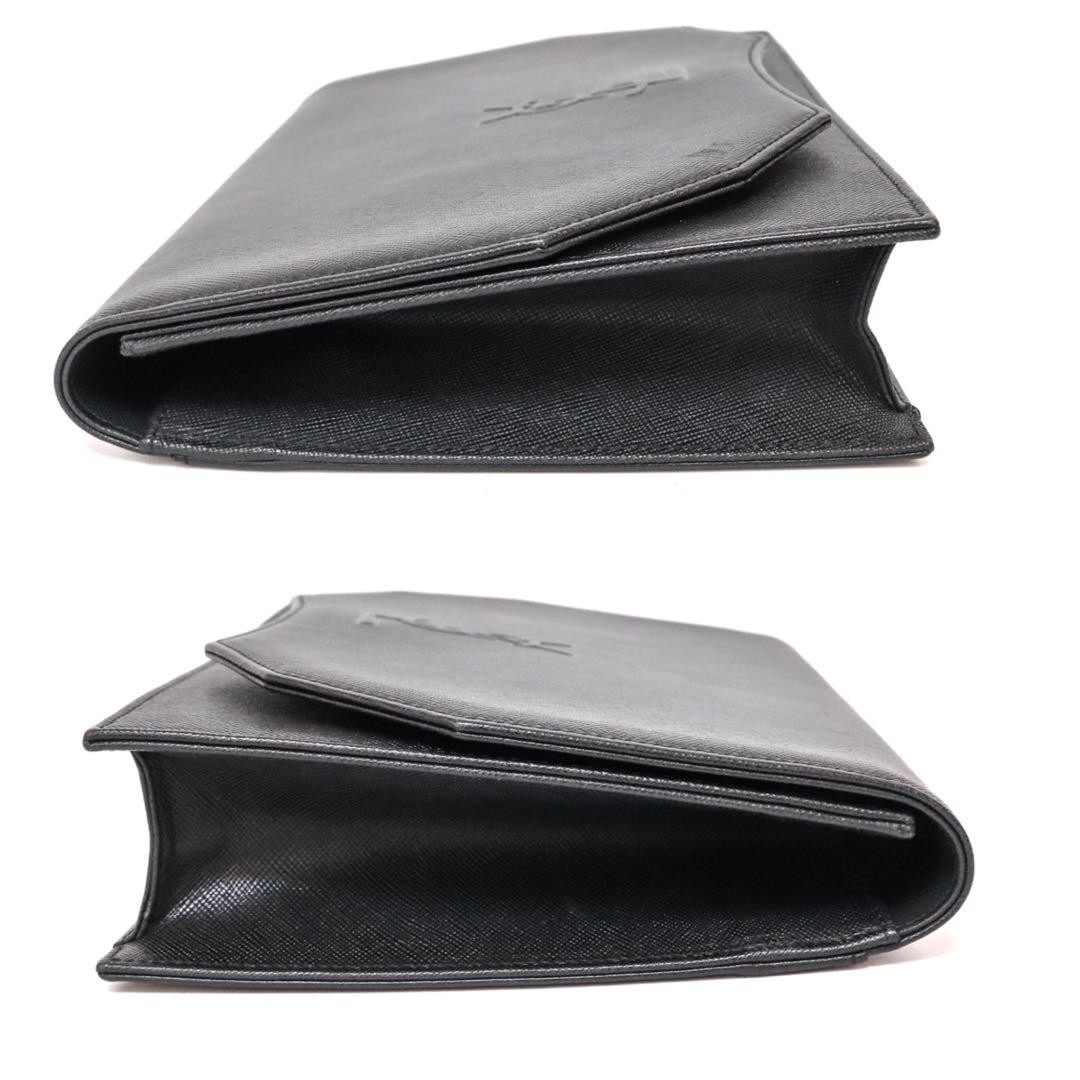 Bellissima pochette Yves Saint Laurent YSL Cassandra nera