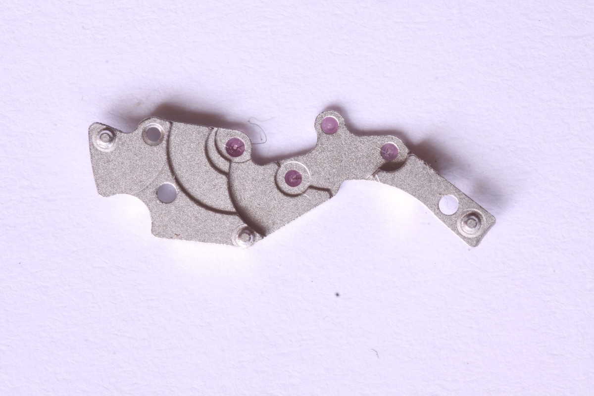 Eta 2000-1 part 110 Pont de rouage Train wheel bridge