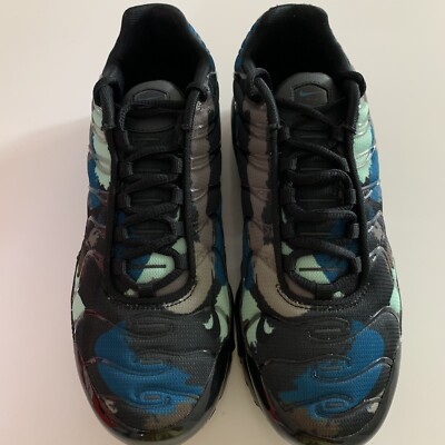 nike air max plus camo black green