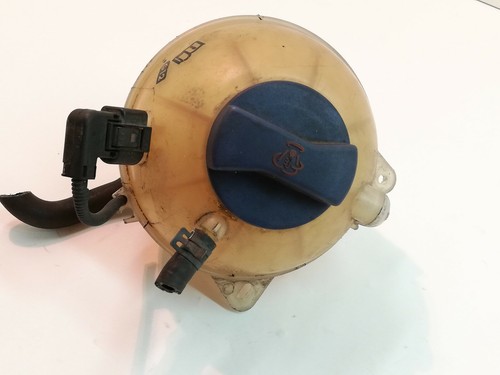 VW Bora 1J  -  Ausgleichsbehälter Kühlwasserbehälter 1J0121403B  (00)