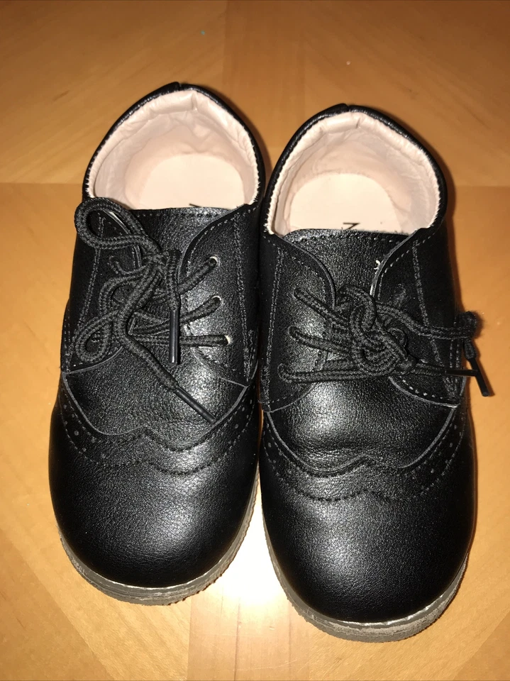 Zapatos Oxford para niños pequeños MG bebé negro encaje excelente usado talla 11,5 Foto 3 de 4