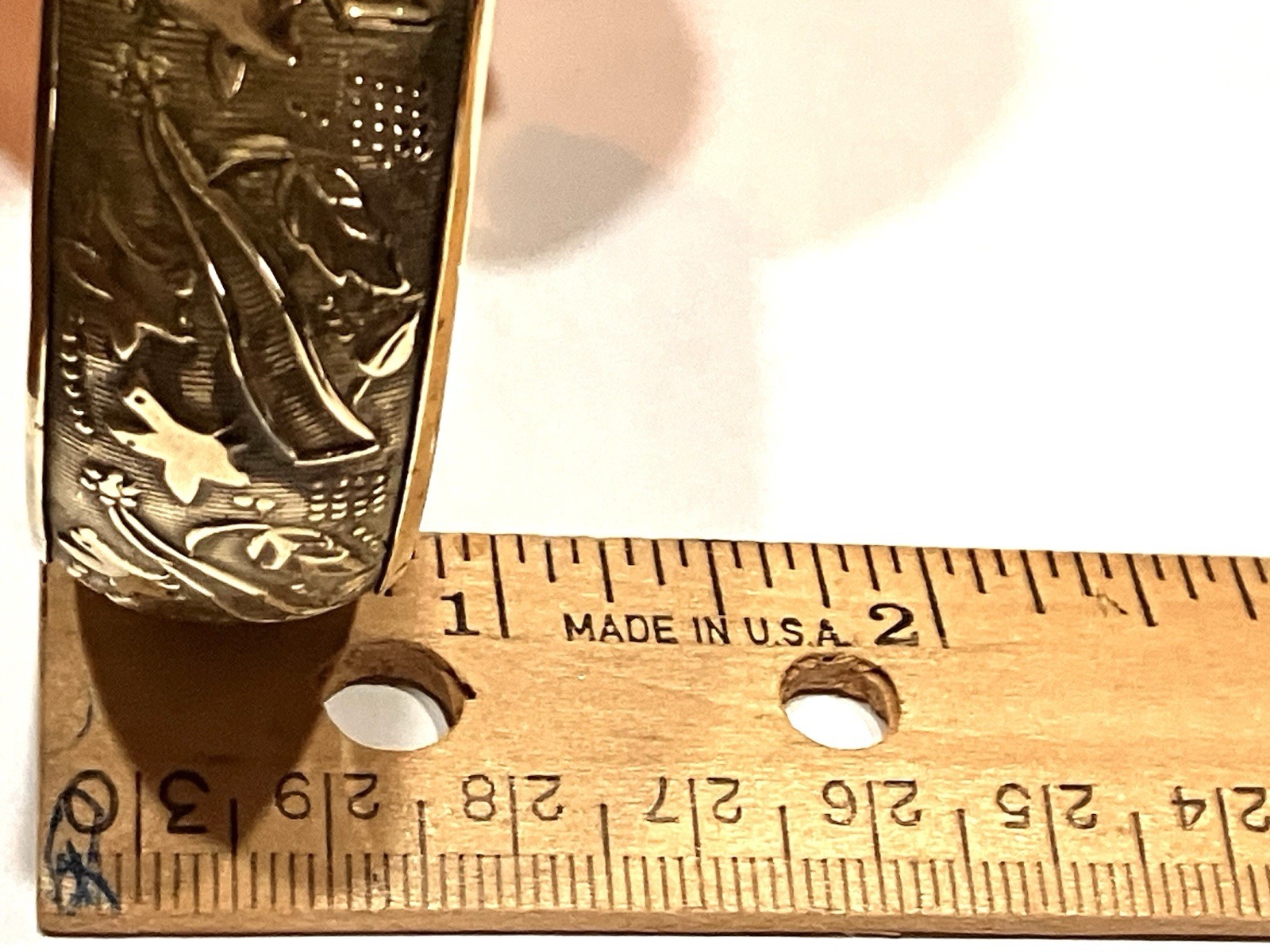 VTG Brass Engraved Scrollwork Bangle Bracelet - image 9