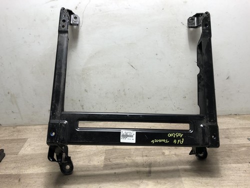 HALTER SITZ LINKS VORNE VW Touareg (7LA/7L6) SUV 3.0 TDI V6 24V (BKS) 7L0881677G