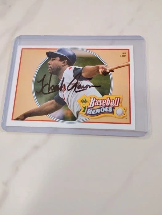 Upper Deck Hank Aaron Autographed Baseball Sports Trading Cards