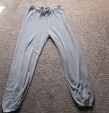 Barefoot dreams lounge pants comfy soft. Size xs gray
