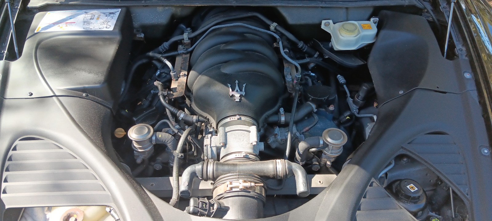2007 Maserati  Sport GT 450HP Ferrari Engine Superfast MSRP $135,000 New TRADES