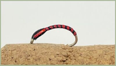 Crisp Pack Buzzer, 3er Pack BARBLESS Red Crisp Buzzers, Größenwahl, Forellenfliege