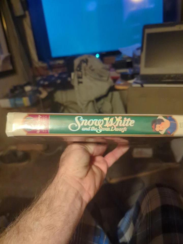 Snow White And The Seven Dwarfs  (VHS) - Image 3 of 4