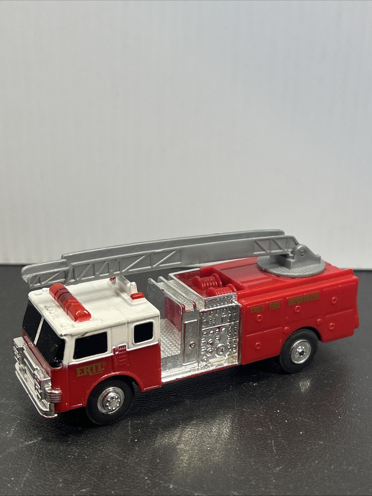 Ertl Tomy Fire Department Fire Engine Toy Truck Red Fire Department