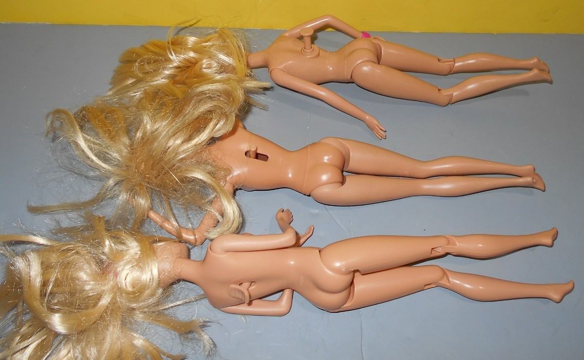 Mattel Barbie Bending Legs Motion Dolls Blonde w/ Blue Eyes