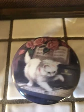 MUSIC  BOX 1991 Ardleigh Elliott & Sons Porcelain Kitten On The Keys