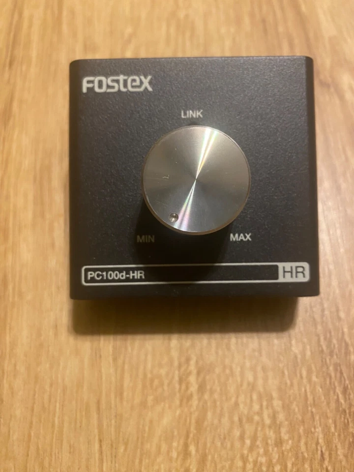 Fostex PC100d-HR (DAC Digital to Analog Volume Controller / Optical to RCA) - Image 3 of 4