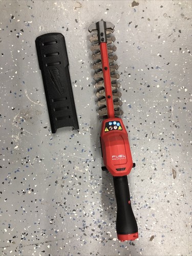 Milwaukee 2533-20 M12 Fuel 12V Hedge Trimmer - Red - Picture 2 of 2
