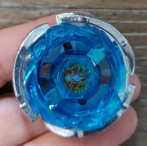 Beyblades Battle Blade Kit 12 spinners 2 Launchers Storage Case Anime - Picture 4 of 14