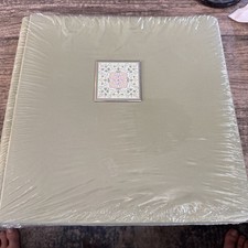 Creative Memories 12' X 12' Sage Green Kaleidoscope Album with 15 pages Sealed