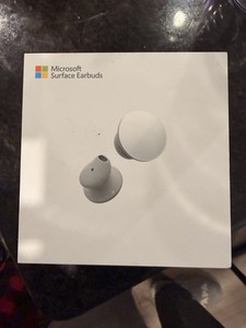 Surface Earbuds 新品同様 西田宗千佳のRandomTracking】マイクロソフトの完全ワイヤレス