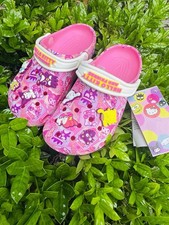 Crocs 7 Women  s Hello Kitty   And Friends Classic Clog Limited Edition NWT  