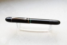 VINTAGE PELIKAN 130 IBIS BLACK  FOUNTAIN PEN ORIGINAL IBIS GOLD NIB 1949-54'