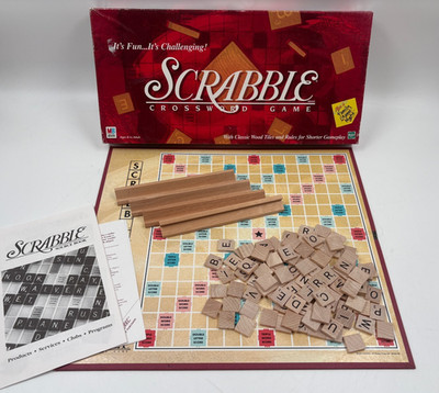 Scrabble Crossword Game Brettspiel Englische Ausgabe Holz MB 1999