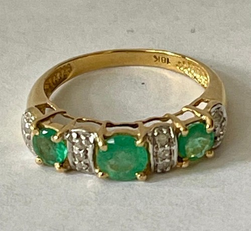 18ct Gold Emerald & Diamond Half Hoop Ring with Valuation - Picture 9 of 18