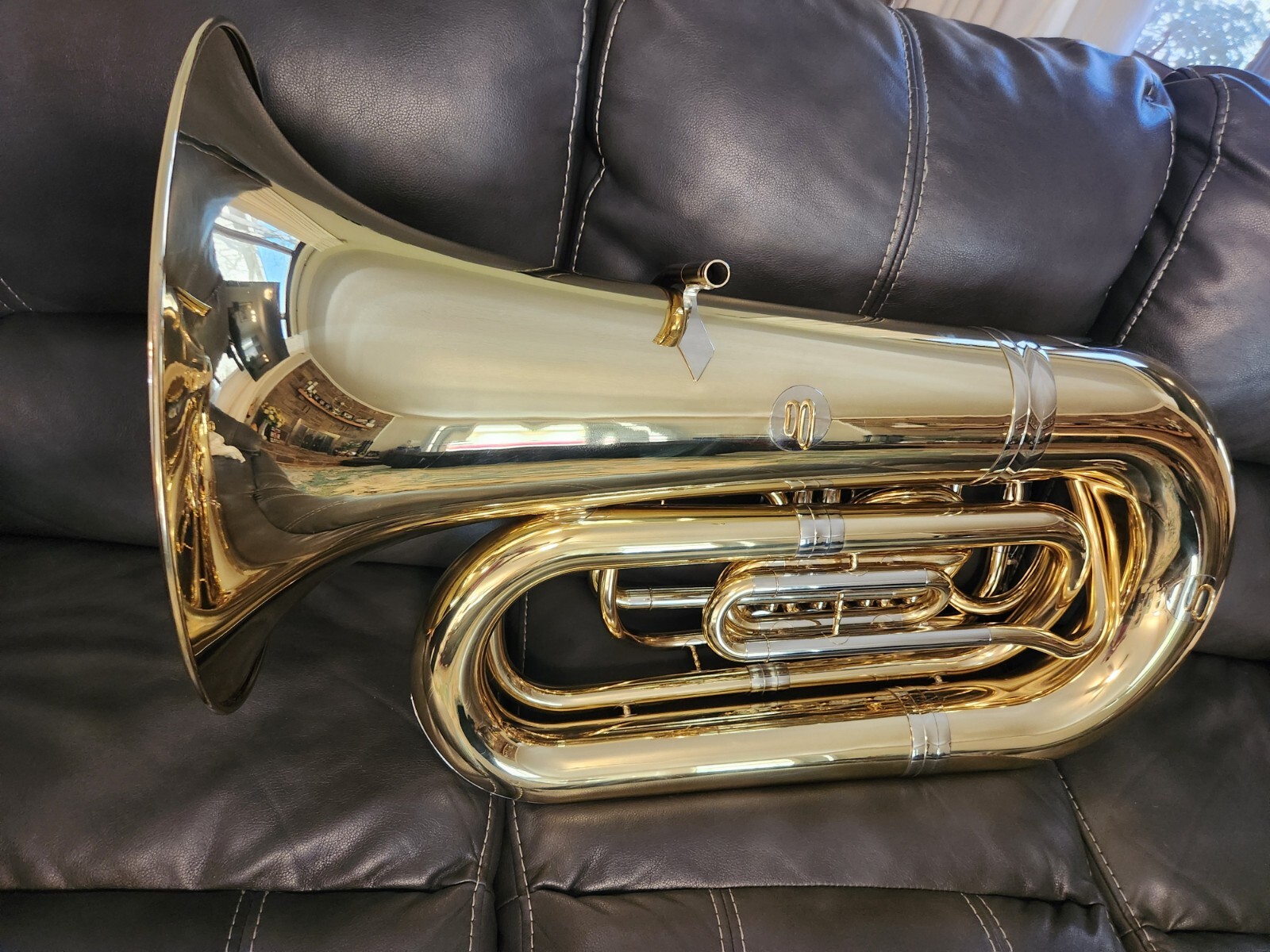 Mack Brass TU210 4/4 BBb Tuba, rotary valve, lacquer with mouthpiece