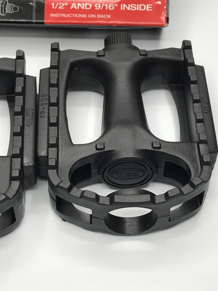 Pedal de bicicleta universal compuesto Bell Sports Kicks 350 negro. Nuevo (leer) Foto 3 de 4