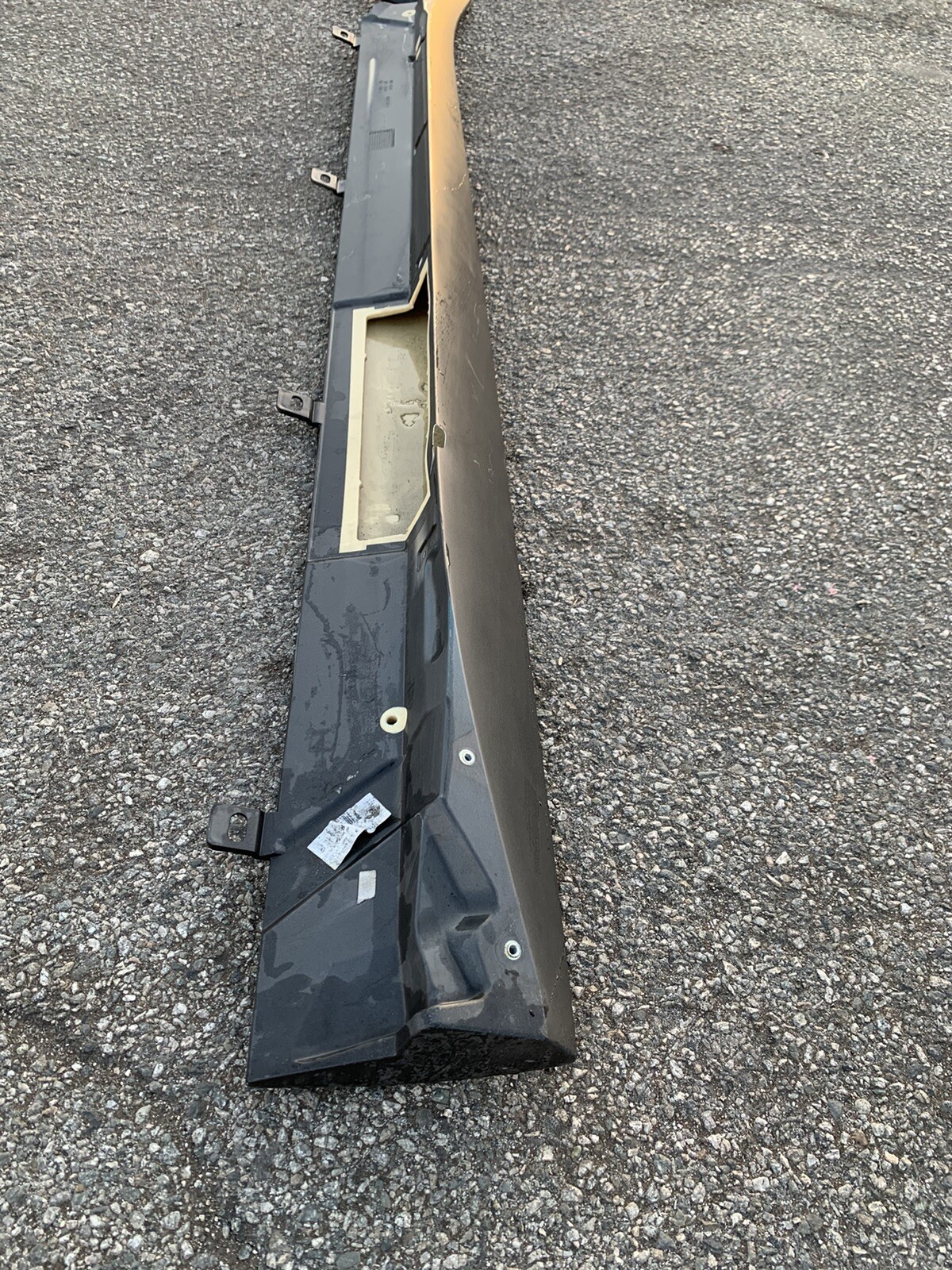 2019 Aston Martin Vantage  RH  Rocker Molding KY63-10608-A