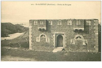56 . n°37360 . ile de houat . fortin du béniguet