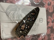 hair clips with design on top