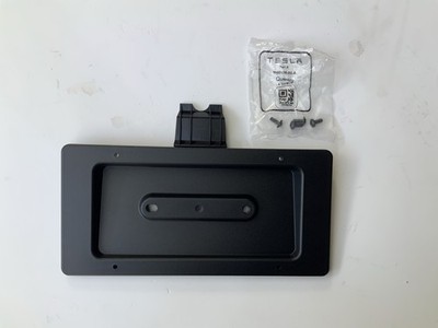 テスラ トラベルプレート チタン製 OEM 2025+ Tesla Model Y Juniper Front License Plate Bracket Panel
