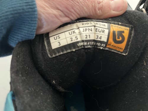 BURTON Grom Black Snowboard Boots Kid’s size 3 - Picture 4 of 5