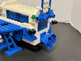Vintage LEGO #6980 Space Galaxy Commander - Complete (with 1 subbed part) 1983