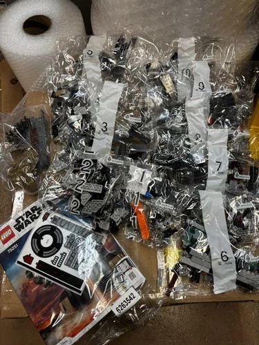 LEGO 75251 Star Wars Darth Vaders Castle Retired 100% All Bags Factory Sealed