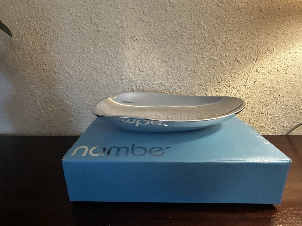 NEW! Nambe Varo Collection 9 Inch Serving Bowl, Polished Alloy Metal ~ Silver - Image 4 of 4