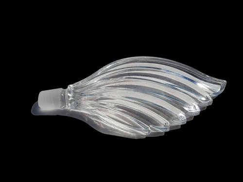 Botella de perfume vintage de vidrio transparente con tapón hermosa forma de ala - Imagen 11 de 12