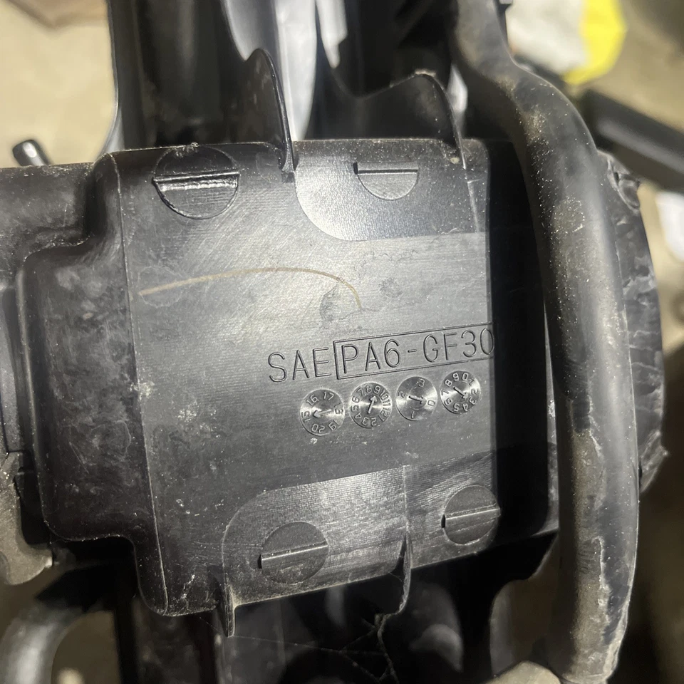 Colector de admisión superior compatible con 13-17 XV CROSSTREK  Foto 3 de 3