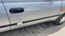Porte avant et accessoires Nissan SUNNY