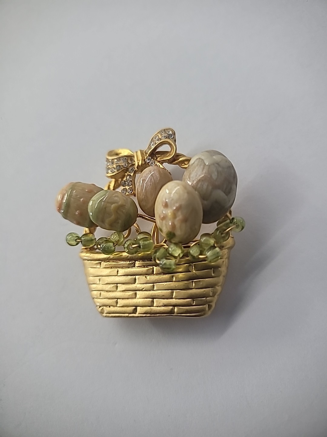 Vintage Brooch Pin Easter Backet Easter Eggs Gold… - image 8