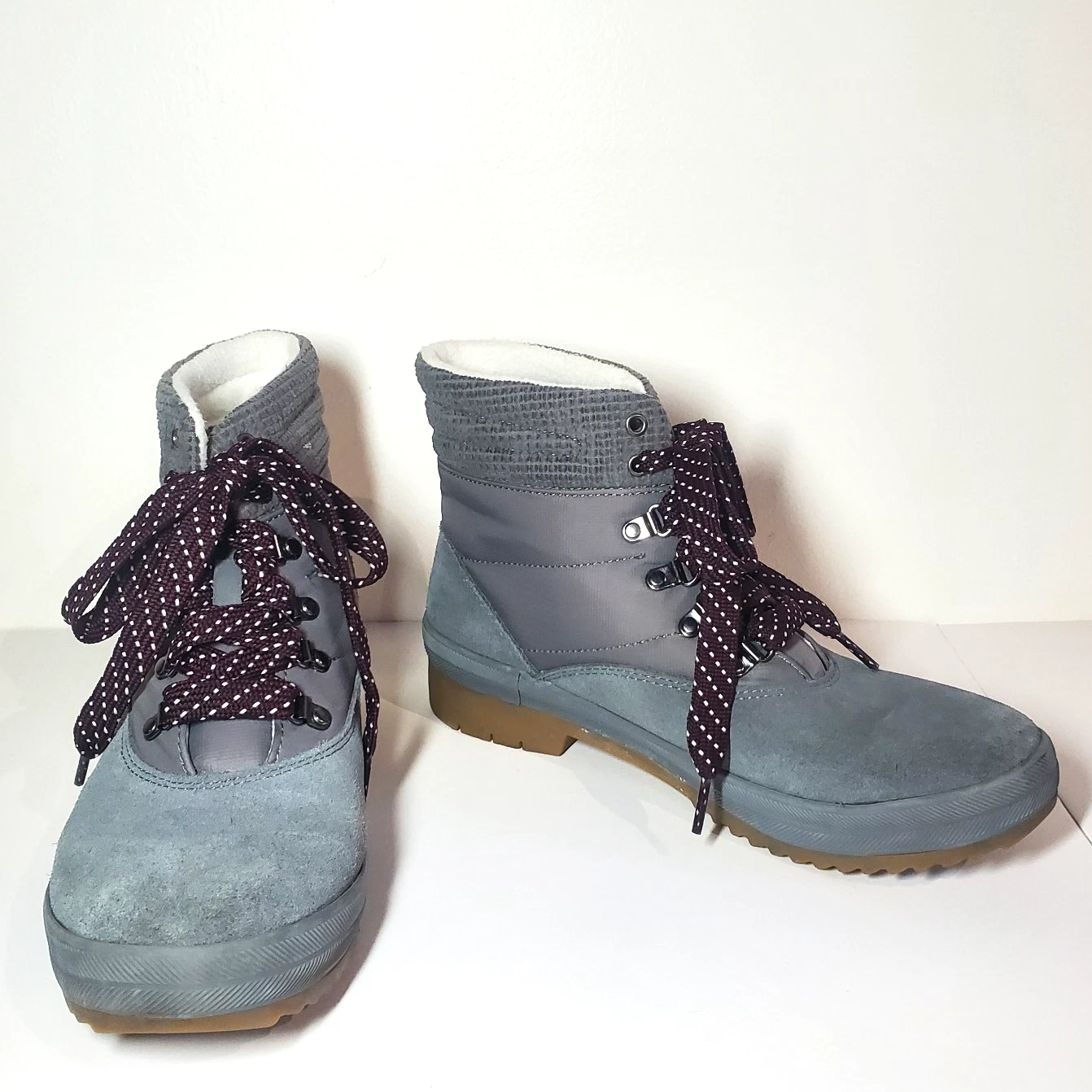 Woman's Keds Camp Ankle Boot Suede Lace up Gray Water Repellant Size US 10