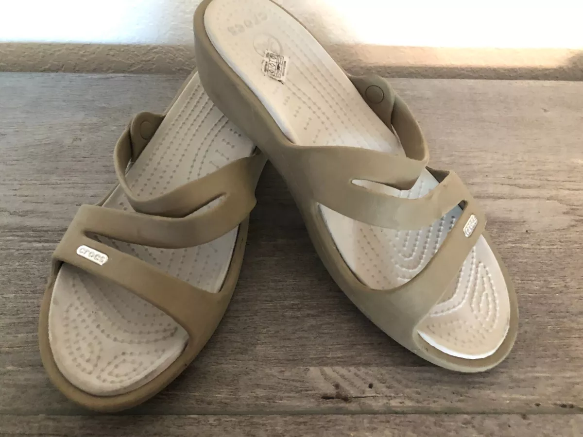 Crocs dress hotsell sandals