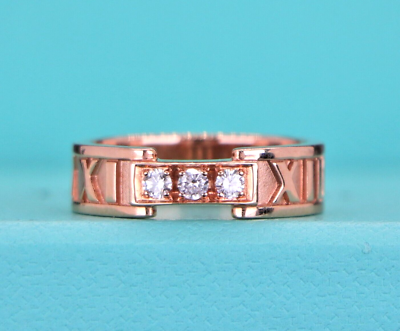 Tiffany & Co. Atlas Ringサイズ18号 Tiffany & Co Atlas Roman Numeral Diamond 18K Rose Gold Trio Ring
