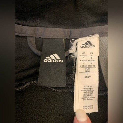 Adidas climawarm black and grey boys full zip hoodie jacket, size 12\14 - Picture 7 of 7