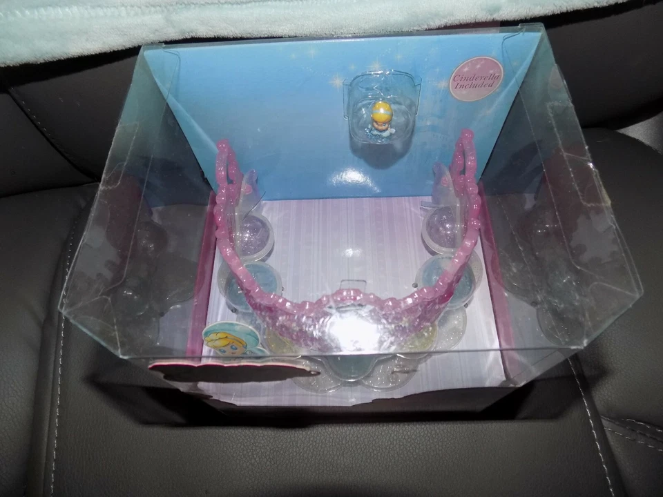 Squinkies Disney Princess Crown 2012 NEW  - Image 2 of 3