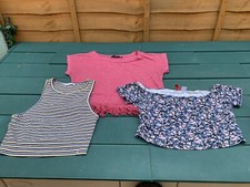 3 Ladies Crop Tops Size M