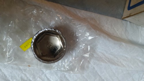 Harley chrome axle 1" hex nut cover set F24 - Picture 3 of 3