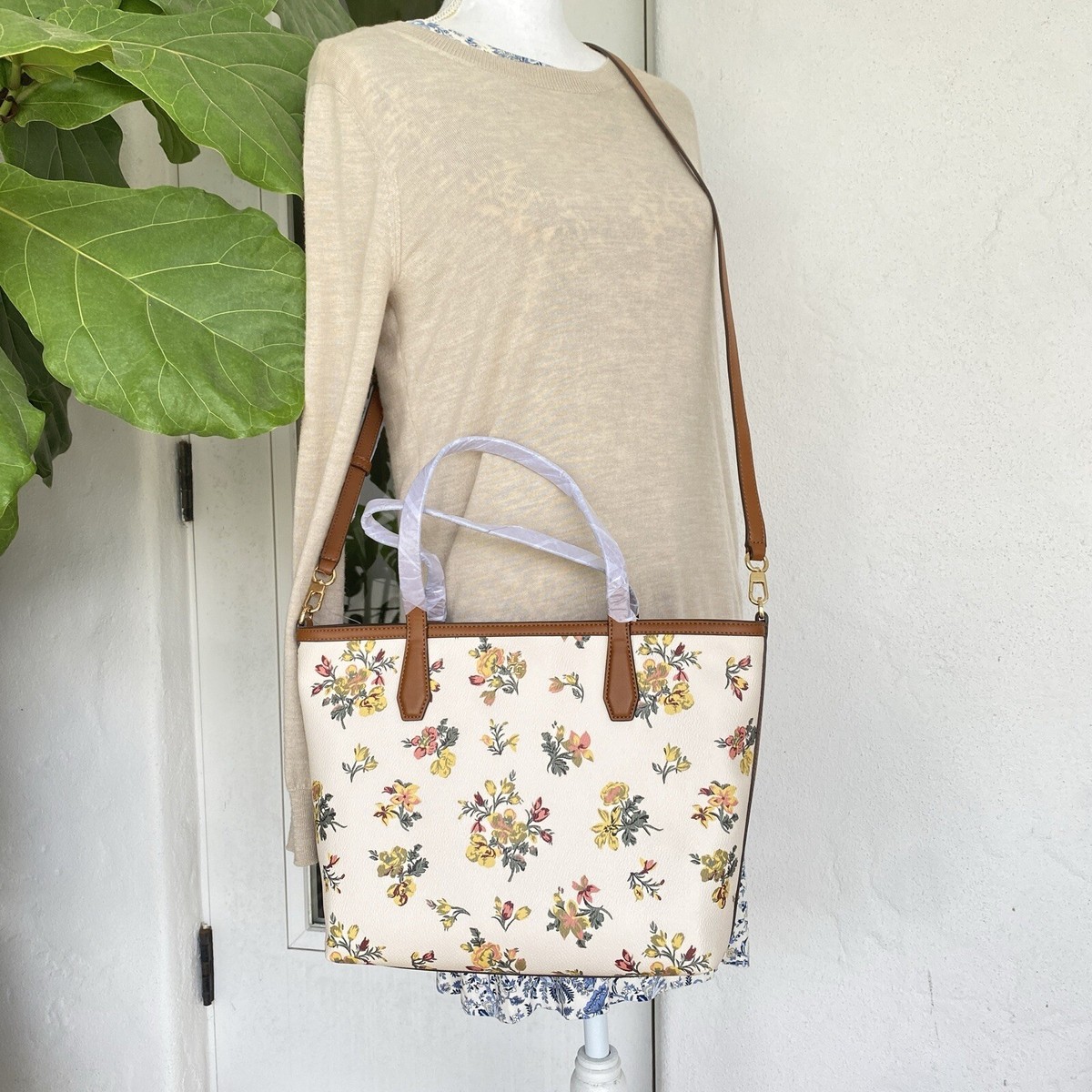 セール☆Tory Burch Kerringtonフラワー柄スモール2wayトート セール☆Tory Burch Kerringtonフローラル柄スモール2wayトート