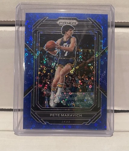 2022 Panini Prizm Basketball Fast Break Blue Pete Maravich #286