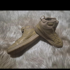 Nike Dunk Mid Top | Strap Closure | Shoe Snea...